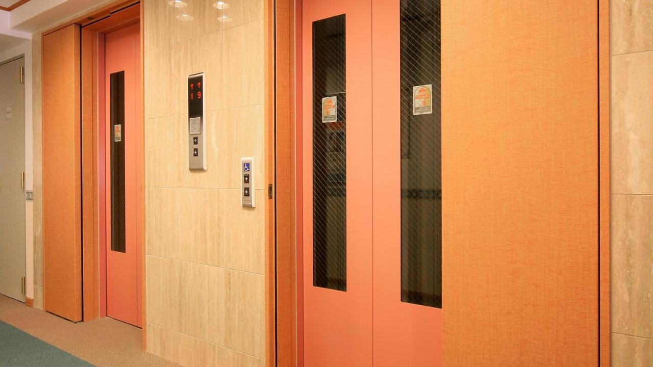 Toyoko Inn Nihombashi Bakurocho Tokyo Exterior photo